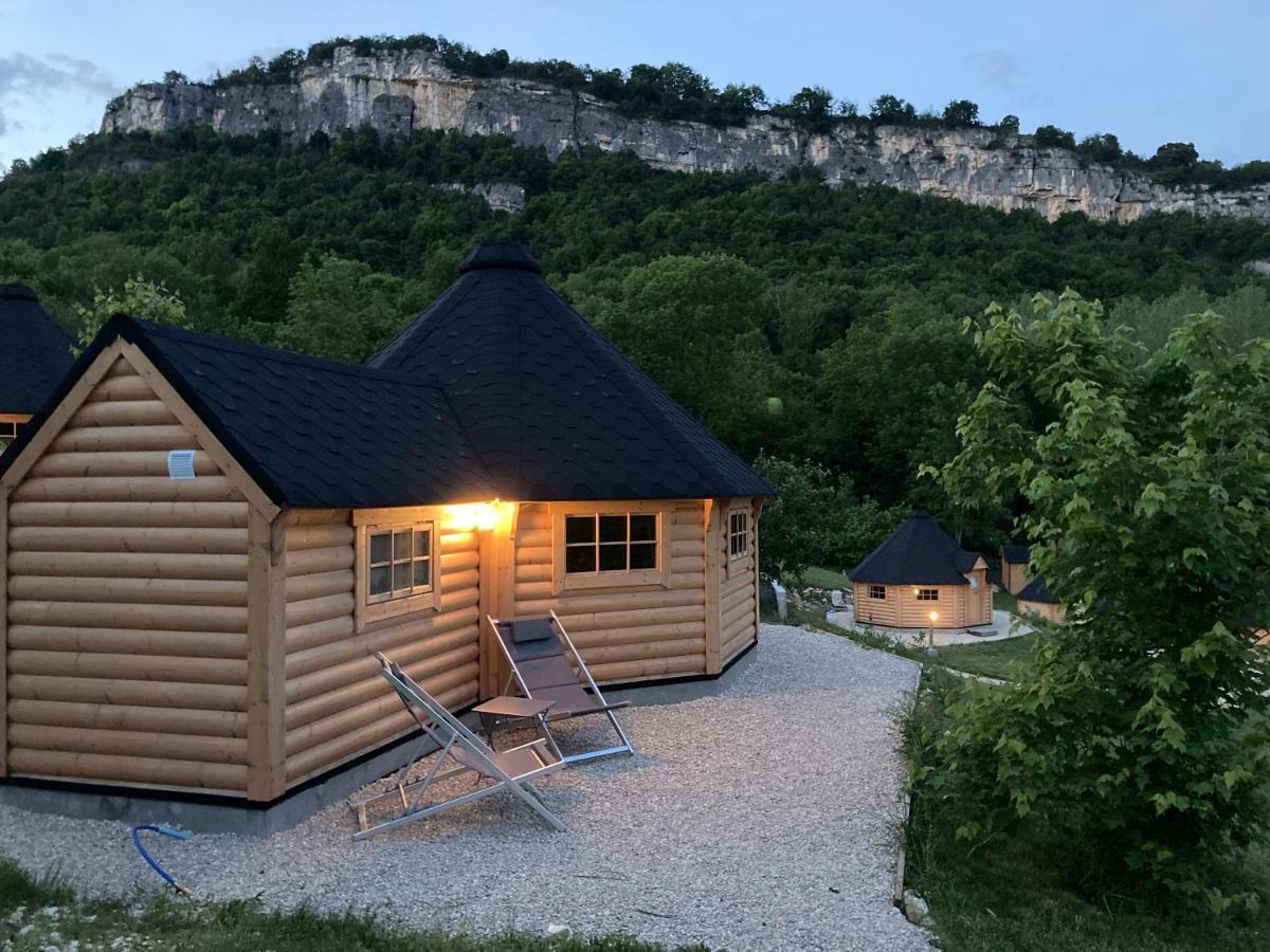 Aux Kotas Finland'Ain Villa Izieu Bagian luar foto